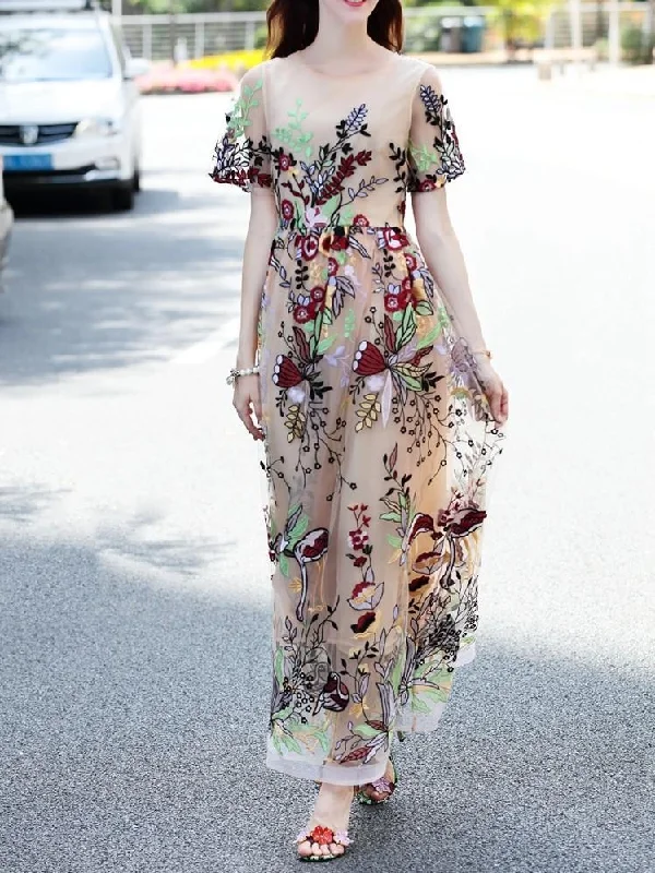 Elegant Embroidered Round Neck Short Sleeve Maxi Dress Comfortable Pleated Maxi Dress Elegant Embroidered Round Neck Short Sleeve Maxi Dress Comfortable Pleated Maxi Dress