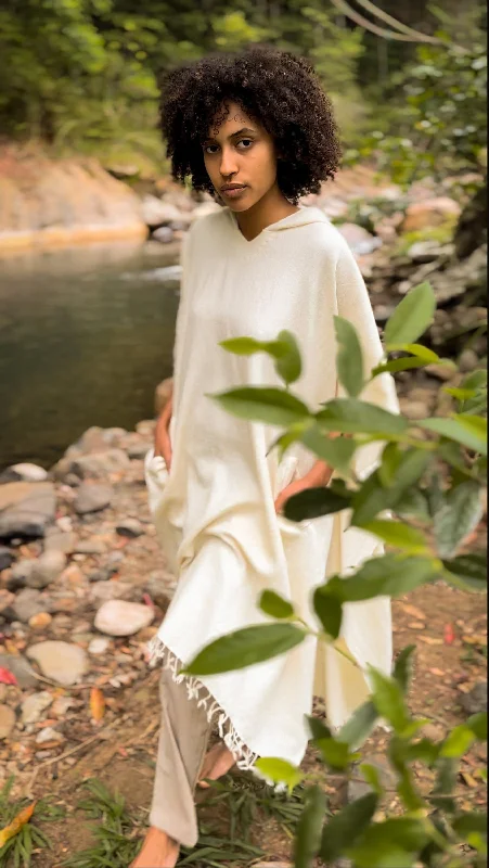 SAHAJI Poncho Beige Pure Cashmere Wool Hooded womens Long with Pockets Handmade Handwoven Viking Festival Ceremony Gypsy Boho Mexican AJJAYA Hoodie with Camouflage Military Edgy SAHAJI Poncho Beige Pure Cashmere Wool Hooded womens Long with Pockets Handmade Handwoven Viking Festival Ceremony Gypsy Boho Mexican AJJAYA Hoodie with Camouflage Military Edgy